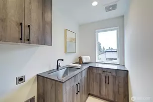 7912 34th Ave SW, Seattle, WA 98126 - Photo 15