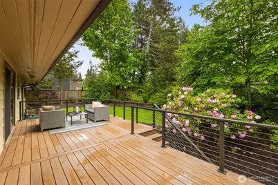 8805 SE 39th Street, Mercer Island, WA 98040 - Photo 7
