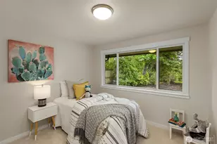 8805 SE 39th St, Mercer Island, WA 98040 - Photo 19