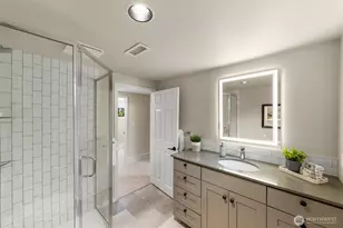 8805 SE 39th St, Mercer Island, WA 98040 - Photo 21