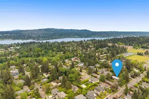 8805 SE 39th St, Mercer Island, WA 98040 - Photo 29