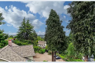 1259 23rd Avenue E, Seattle, WA 98112 - Photo 35