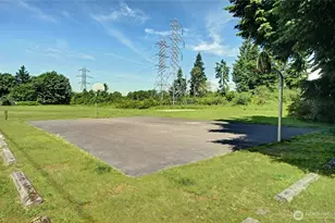 2017 Jones Cir SE, Renton, WA 98055 - Photo 39