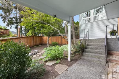 22003 117th Avenue SE, Kent, WA 98031 - Photo 3