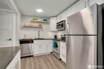 9907 NE 124th Street #813, Kirkland, WA 98034 - Photo 9