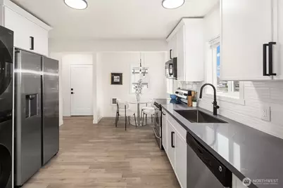 1325 Broadway, Everett, WA 98201 - Photo 5