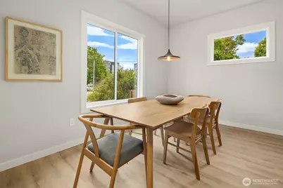2302 E Pike Street, Seattle, WA 98122 - Photo 9