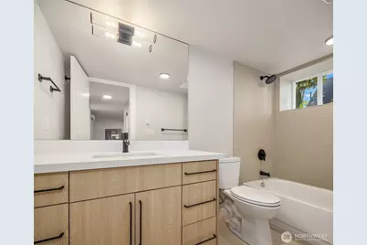 2302 E Pike Street, Seattle, WA 98122 - Photo 23