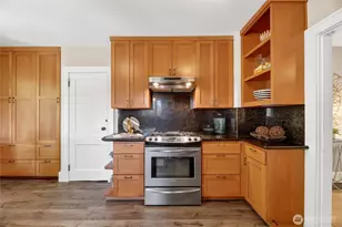 3033 44th Ave SW, Seattle, WA 98116 - Photo 13