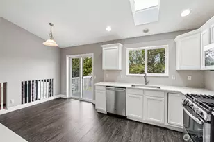 11407 34th St NE, Lake Stevens, WA 98258 - Photo 9