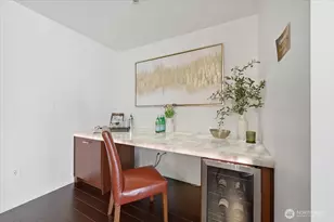 10700 NE 4th St, Bellevue, WA 98004 - Photo 9