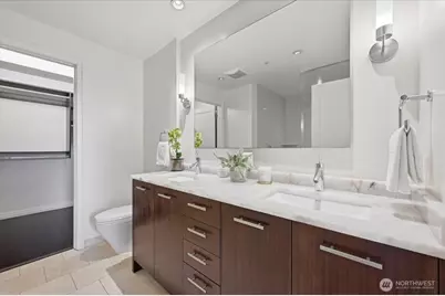 10700 NE 4th Street #1006, Bellevue, WA 98004 - Photo 13