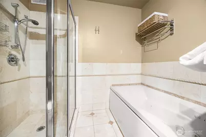 6401 Lake Wa Blvd NE #308, Kirkland, WA 98033 - Photo 23