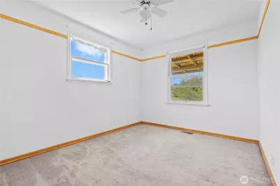 3331 Phillips Avenue, Bremerton, WA 98310 - Photo 15
