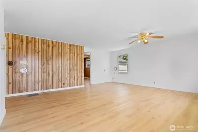 3331 Phillips Avenue, Bremerton, WA 98310 - Photo 3