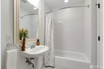 117 John Street #9, Seattle, WA 98109 - Photo 15