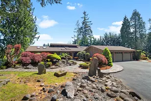 21421 Snag Island Dr E, Lake Tapps, WA 98391 - Photo 3