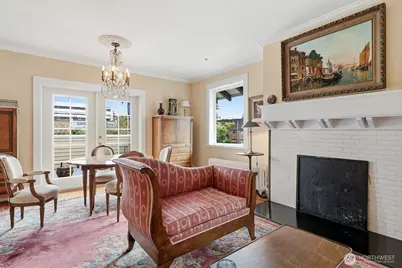 211 14th Avenue E, Seattle, WA 98112 - Photo 7