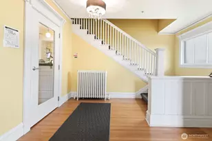 211 14th Ave E, Seattle, WA 98112 - Photo 3