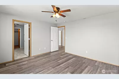 16602 Greenleaf Avenue SE, Yelm, WA 98597 - Photo 23