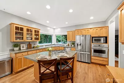 12326 24th Avenue NE, Seattle, WA 98125 - Photo 9