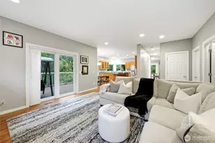 12326 24th Ave NE, Seattle, WA 98125 - Photo 9