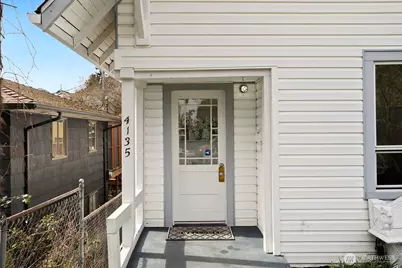 4135 36th Ave SW, Seattle, WA 98126 - Photo 5