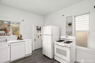 4135 36th Ave SW, Seattle, WA 98126 - Photo 11