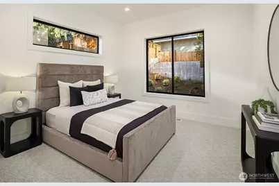 30 Enatai Drive, Bellevue, WA 98004 - Photo 25