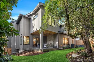 30 Enatai Dr, Bellevue, WA 98004 - Photo 29