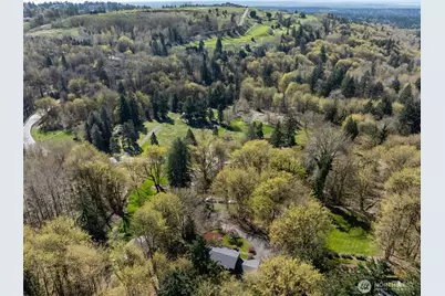 7238 Lakemont Boulevard SE, Bellevue, WA 98006 - Photo 33