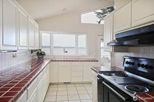 2693 N Bluff Rd, Greenbank, WA 98253 - Photo 13