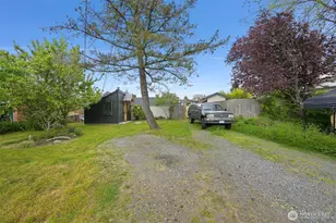 1210 Logan St, Bellingham, WA 98225 - Photo 3