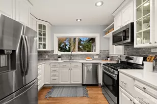 2568 28th Ave W, Seattle, WA 98199 - Photo 13
