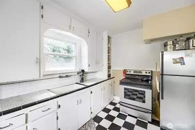 5755 25th Avenue NE, Seattle, WA 98105 - Photo 15