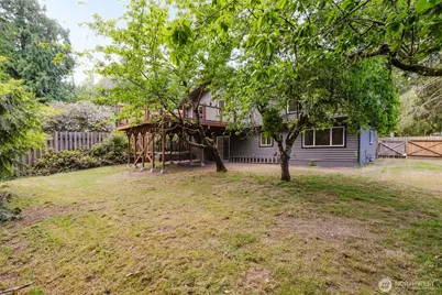 3827 Roosevelt Street NE, Bremerton, WA 98311 - Photo 31