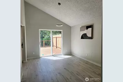 3827 Roosevelt Street NE, Bremerton, WA 98311 - Photo 11