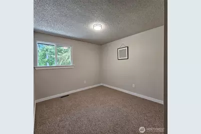 3827 Roosevelt Street NE, Bremerton, WA 98311 - Photo 15