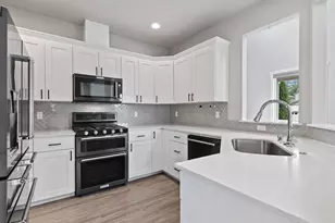 13266 179th Ave E, Bonney Lake, WA 98391 - Photo 17