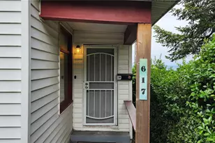 617 S 17th St, Tacoma, WA 98504 - Photo 9