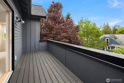 7060 Cleopatra Place NW, Seattle, WA 98117 - Photo 21