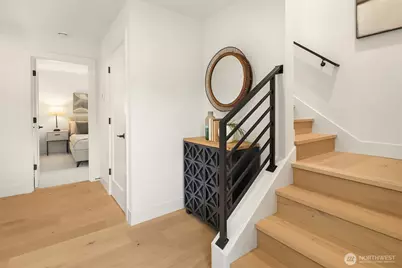 7060 Cleopatra Place NW, Seattle, WA 98117 - Photo 29