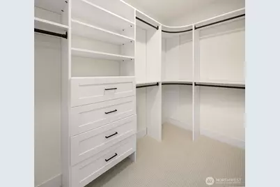 7060 Cleopatra Place NW, Seattle, WA 98117 - Photo 19