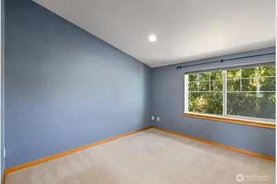10520 Whitman Avenue N #E, Seattle, WA 98133 - Photo 11