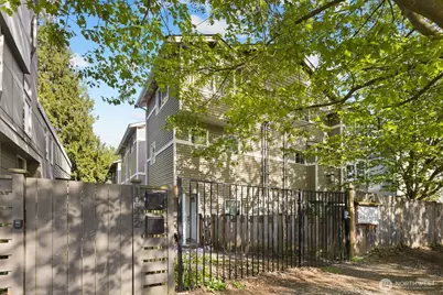 10520 Whitman Avenue N #E, Seattle, WA 98133 - Photo 1