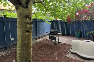 10520 Whitman Ave N, Seattle, WA 98133 - Photo 13