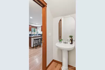 2502 204th Place SW #B1, Lynnwood, WA 98036 - Photo 9