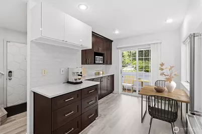601 12th Avenue NW #D4, Issaquah, WA 98027 - Photo 17