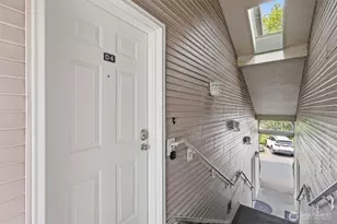 601 12th Ave NW, Issaquah, WA 98027 - Photo 3