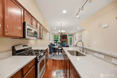 1047 215th Place SE, Bothell, WA 98021 - Photo 5